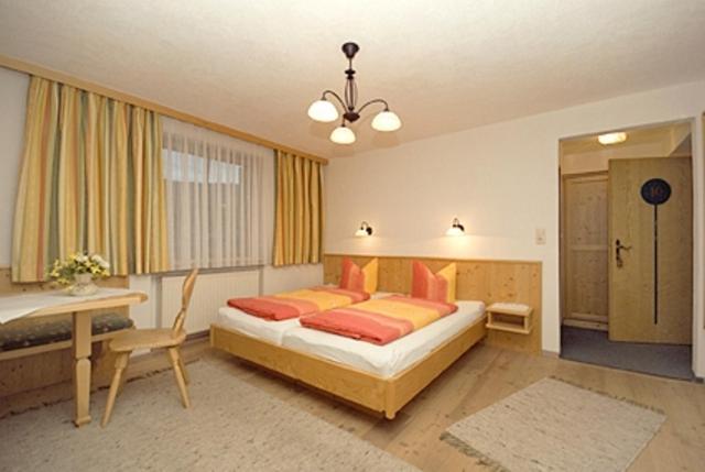 Pension Fuchs Brixen im Thale Rum bild
