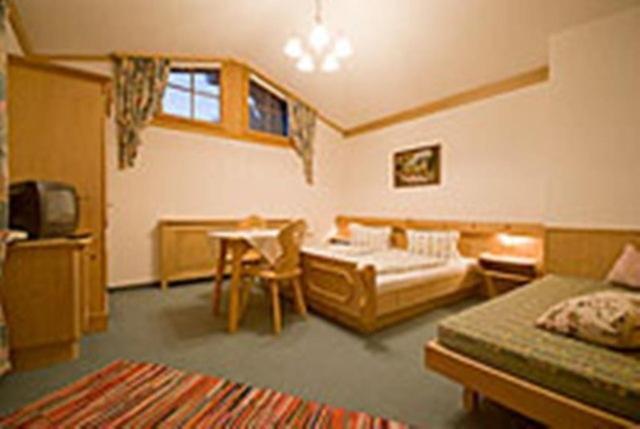 Pension Fuchs Brixen im Thale Rum bild