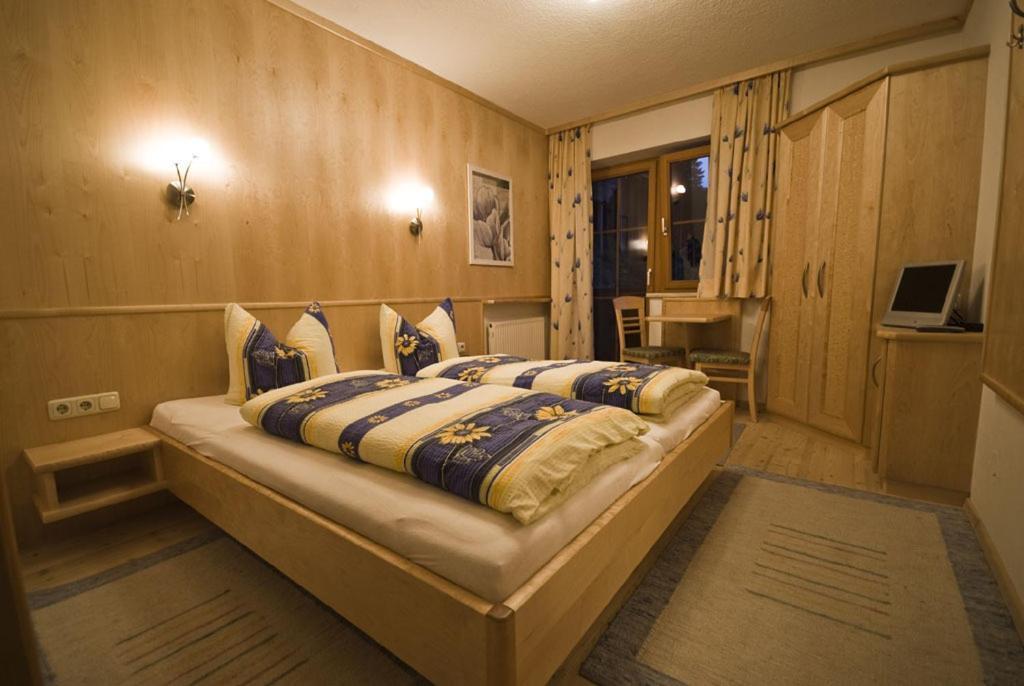 Pension Fuchs Brixen im Thale Rum bild