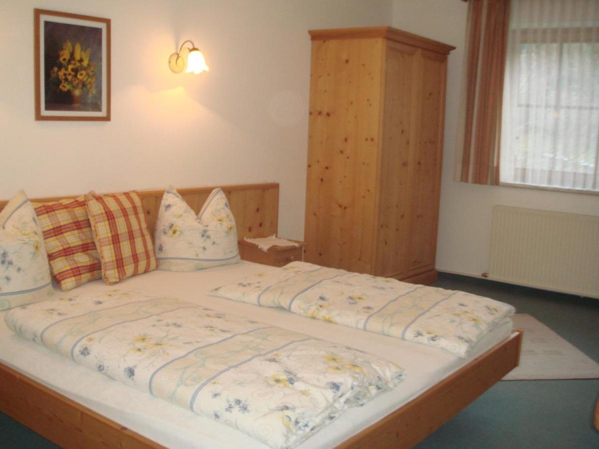 Pension Fuchs Brixen im Thale Rum bild